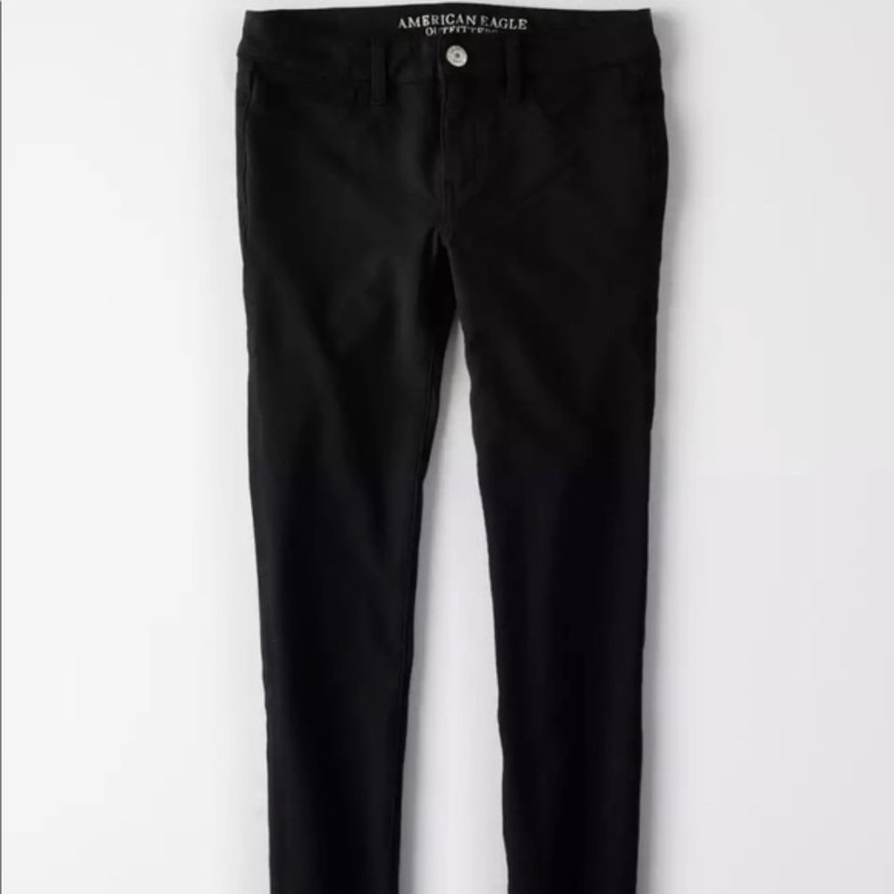 AE black Super Stretch Jeggings in size 12